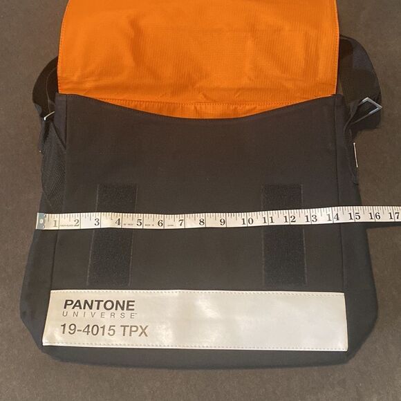Pantone Universe Unisex Shoulder Crossbody Messenger Bag CaviarJetPeppercorn NWT - Picture 4 of 12